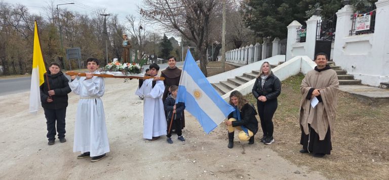 Hermanos menores en suelo Argentino