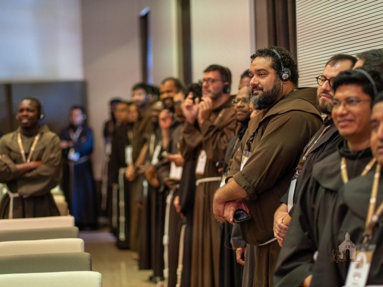 «Ustedes son el presente de la Orden»